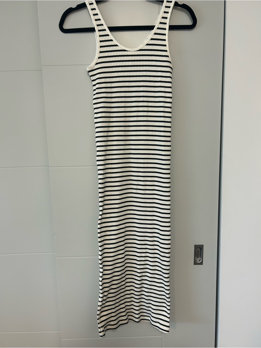 H&M Black and White Striped Sleeveless Ribbed Maxi Dress